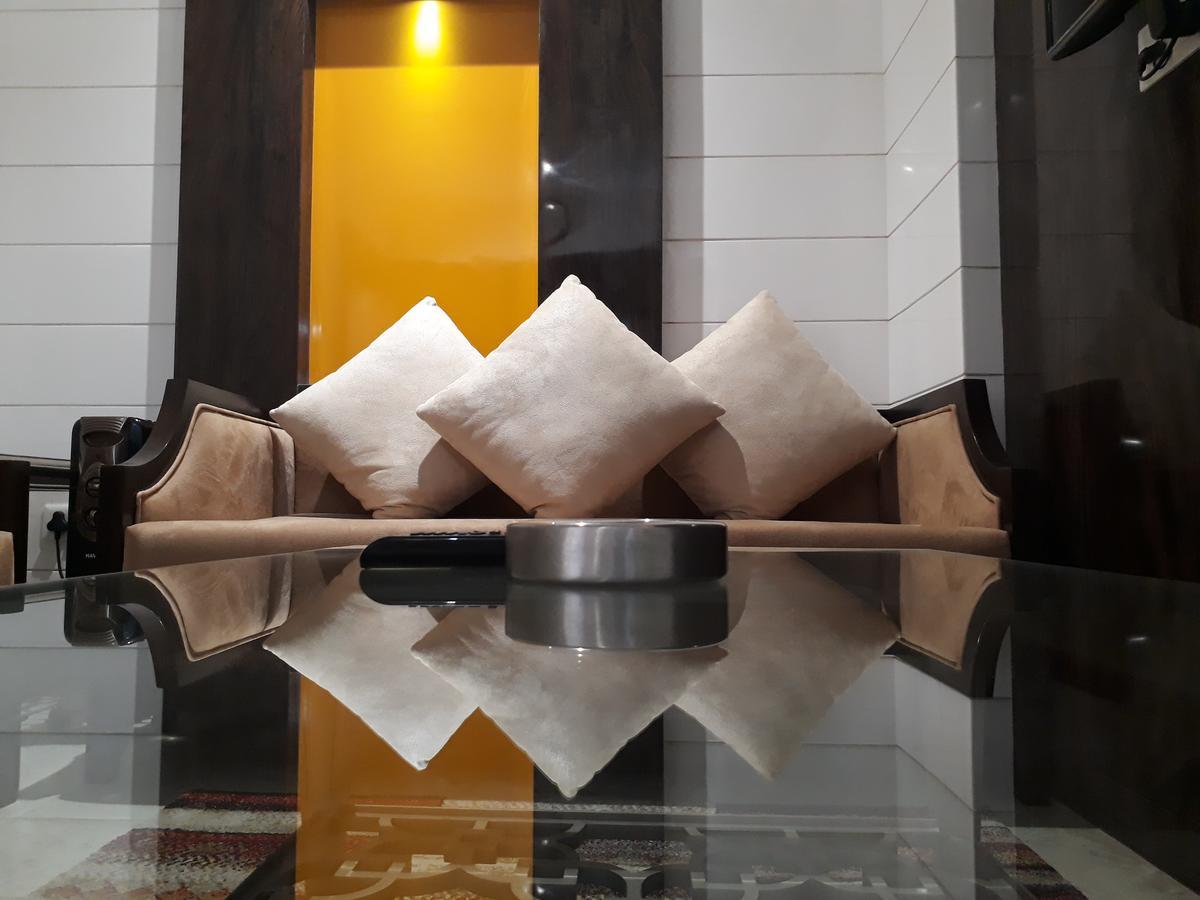 Hotel Deepali Sāgar Dış mekan fotoğraf