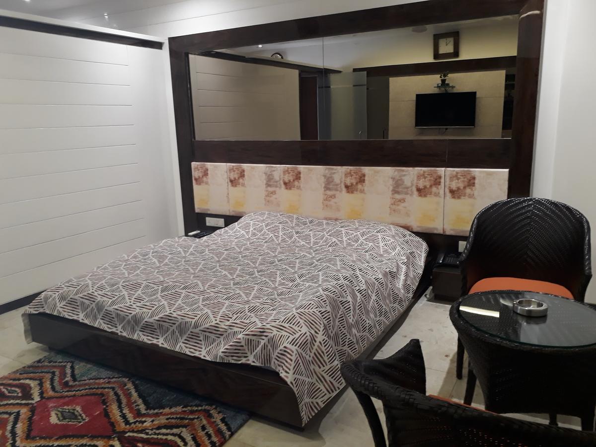 Hotel Deepali Sāgar Dış mekan fotoğraf