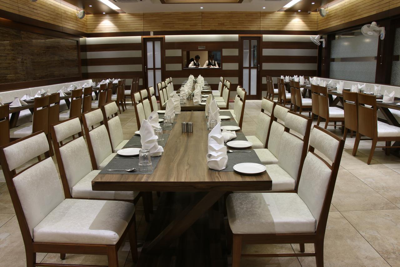 Hotel Deepali Sāgar Dış mekan fotoğraf